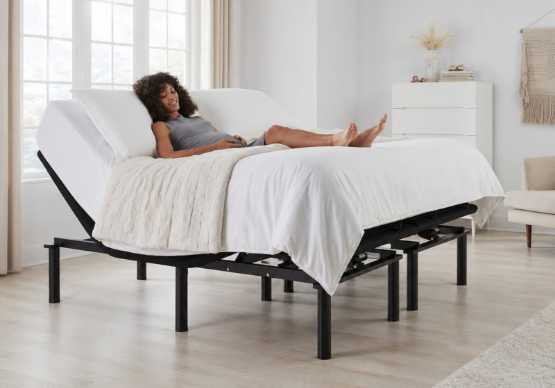 Chambre moderne et paisible avec lit ajustable : inspiration chambre