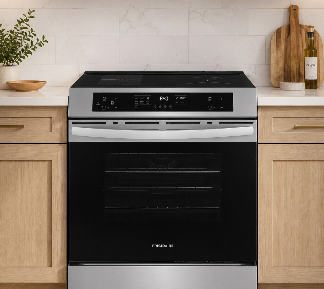 Cuisine moderne et épurée avec four Frigidaire : inspiration cuisine