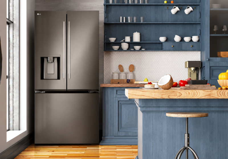 Cuisine bleue moderne avec réfrigérateur en acier inoxydable : inspiration cuisine